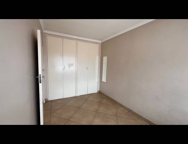 2 BEDROOM TOWNHOUSE FOR SALE IN BRACKENDOWNS